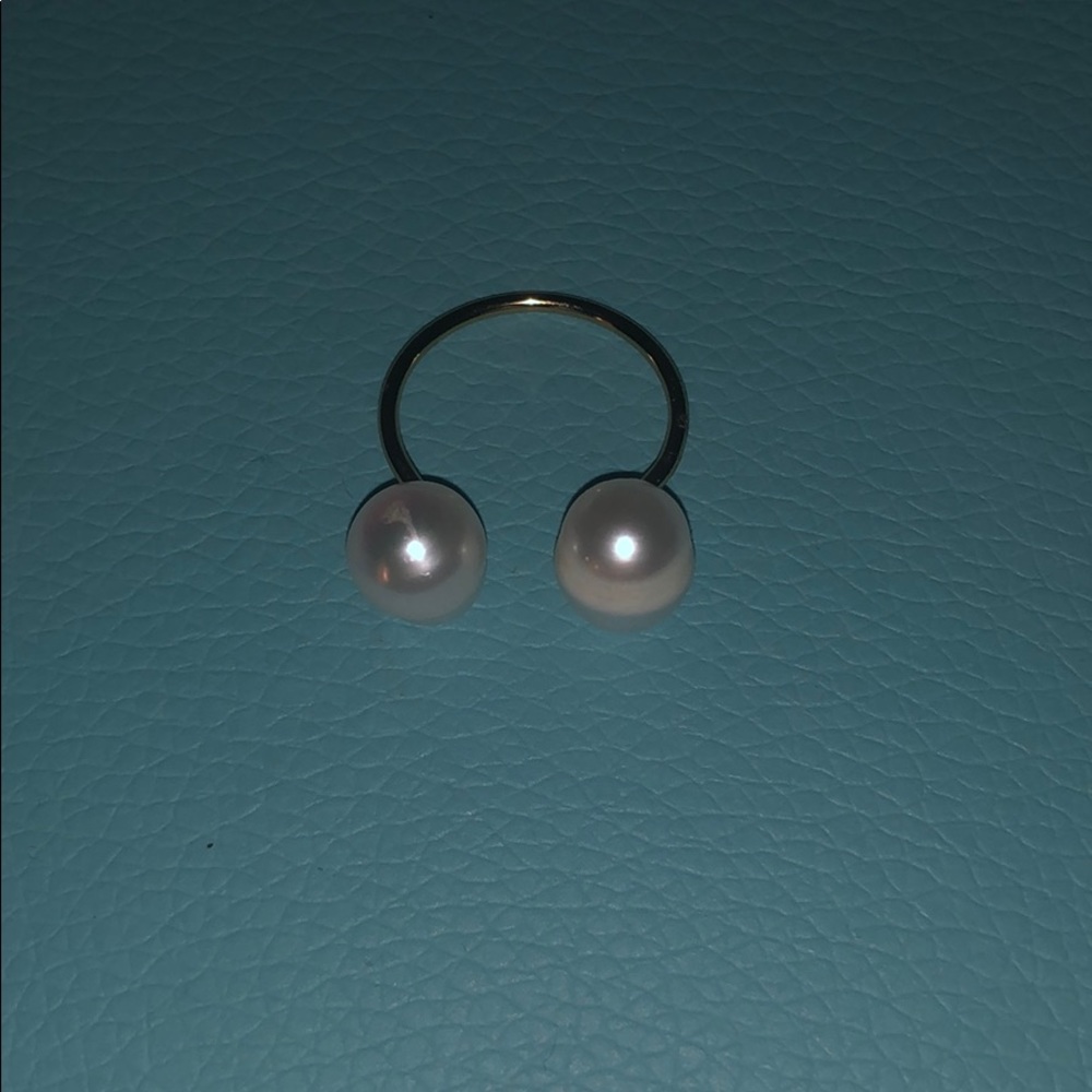 Gorgeous Pearl Ring // Size 6